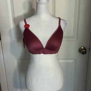Strm Line Intimates wire free pink bra size 36C NWT